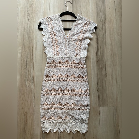 Nightcap x Carisa Rene Sierra Lace Deep V Dress - Picture 1 of 6